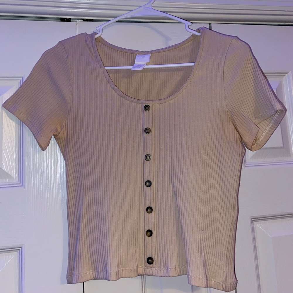 H&M tan cropped shirt